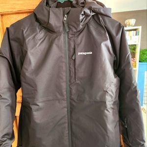HOT DROP!! Patagonia Boys  Black Ski Jacket